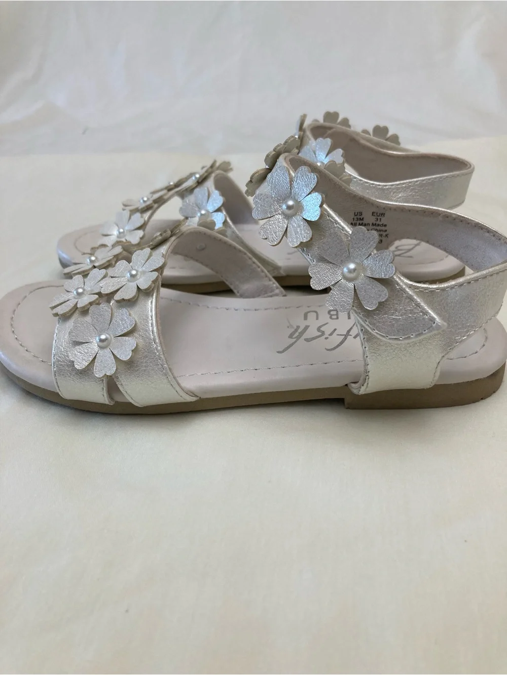 Blowfish Malibu Children's Floral Strap Sandals - white iridescent. Size US 13
